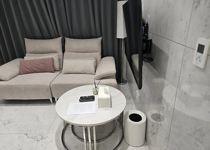 강남 서초 3 2룸 침대 3개 퀸1 싱글 2 패밀리스위트 풀옵션 Km House Appartement