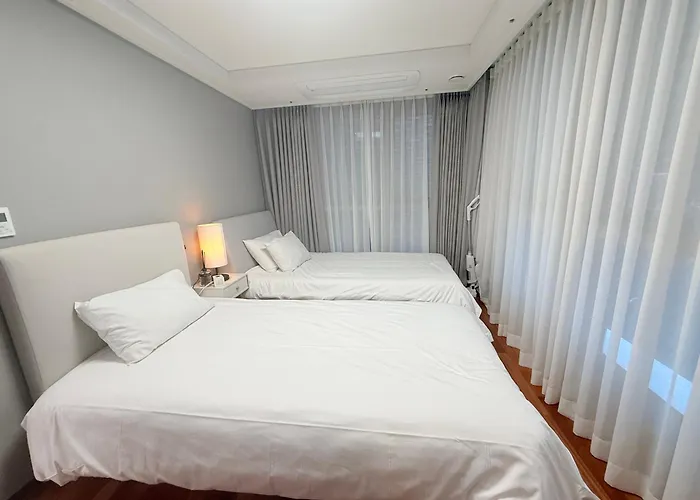 Km House 3 2Br, 3Beds Q1 S2, Family Suite 강남 서초 公寓