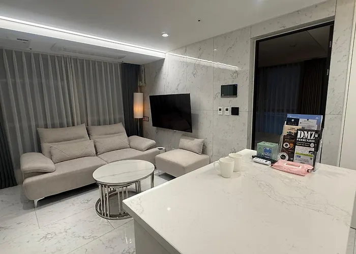 강남 서초 3 2룸 침대 3개 퀸1 싱글 2 패밀리스위트 풀옵션 Km House Appartement Séoul