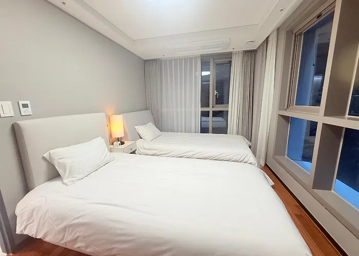 Km House 3 2Br, 3Beds Q1 S2, Family Suite 강남 서초 公寓 *